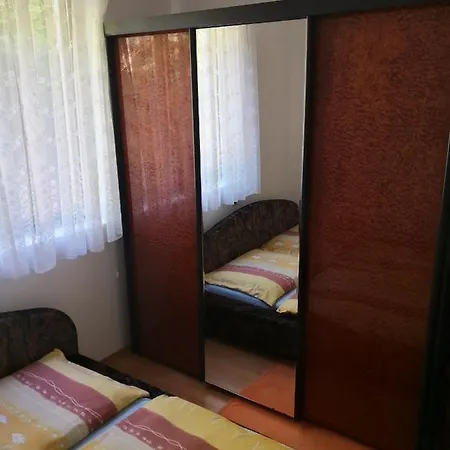 Ubytovani U Machova Jezera - Apartmany - Ludmila Grulisova Doksy  Exterior photo